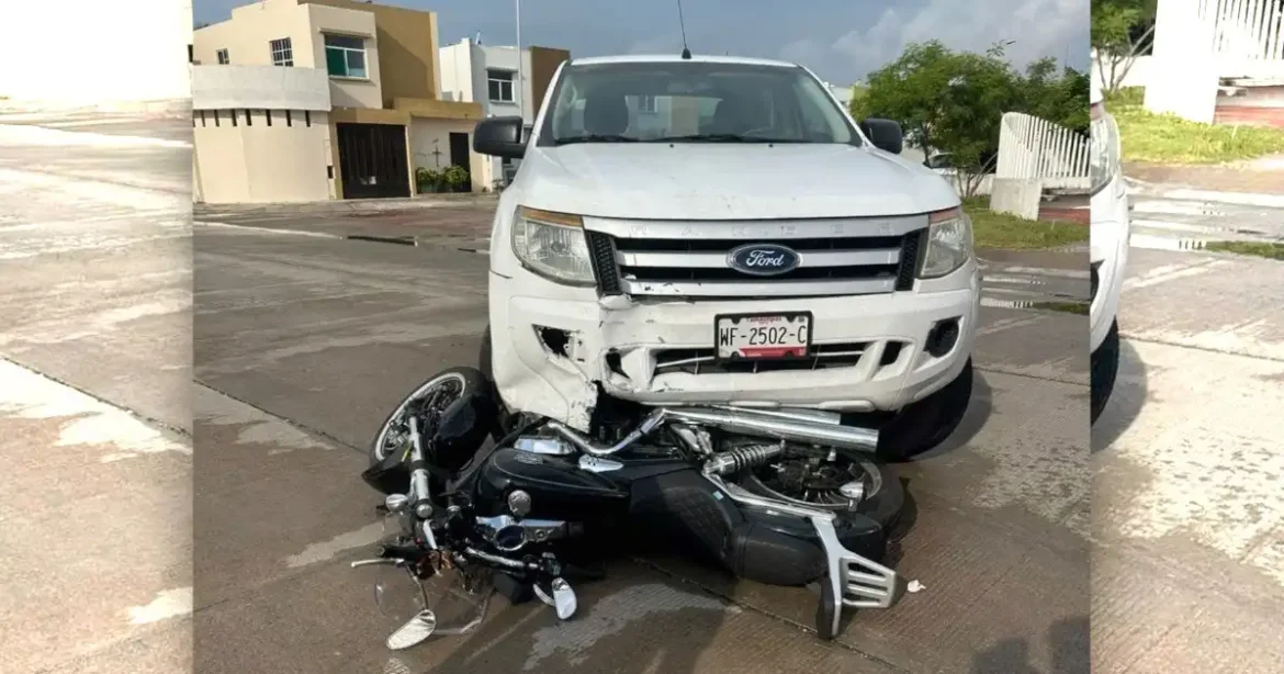 Motociclista termina lesionado tras choque con camioneta en Ciudad Madero