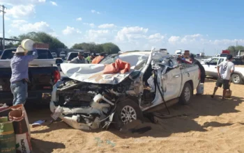 Choque múltiple en la carretera Zaragoza deja una persona prensada