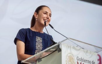 Sheinbaum celebra reforma sobre doble nacionalidad en Presidencia