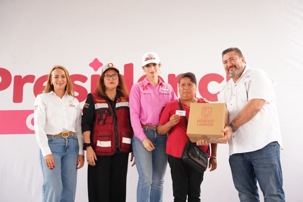 Presidencia Cerquita de Ti: Carmen Lilia Canturosas acerca apoyos y servicios a las familias de Nuevo Laredo